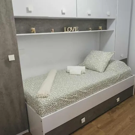 El Rinconcito De Lola 坎德拉里亚